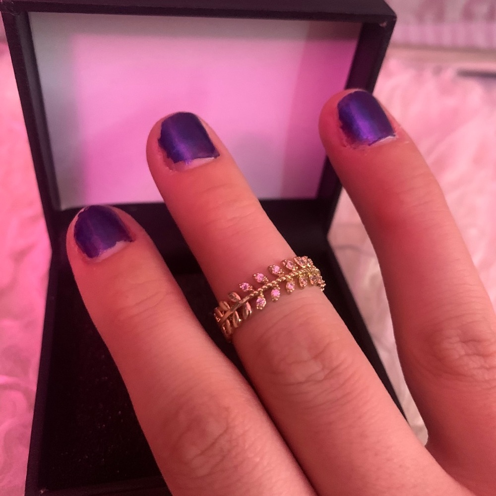 Gold leaf ring half with crystals